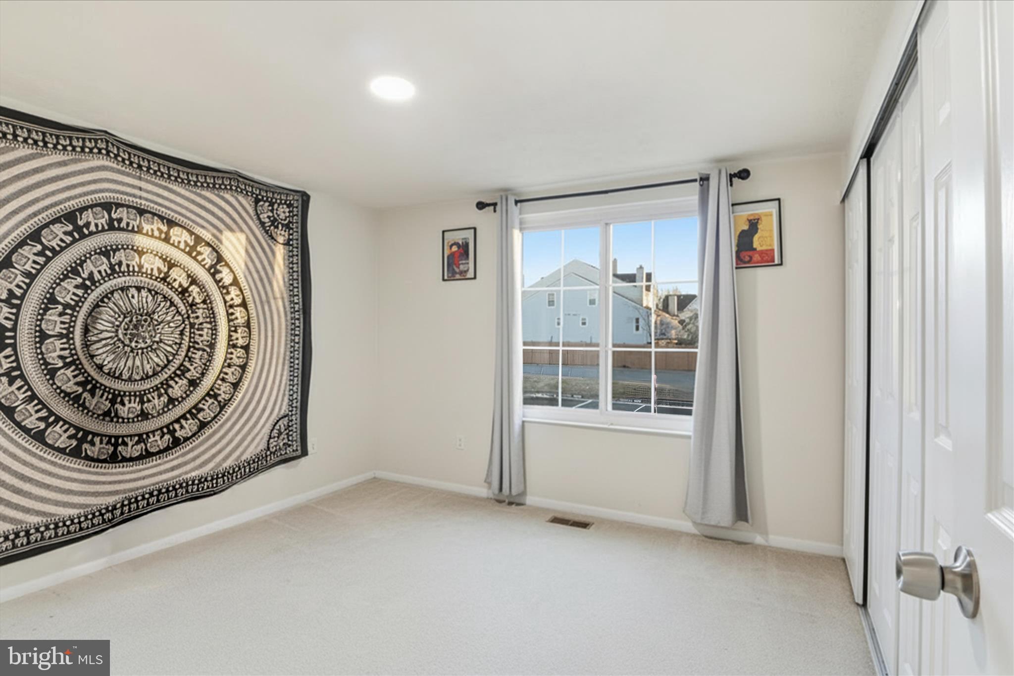 MOUNT VERNON LAKES CONDO - Residential