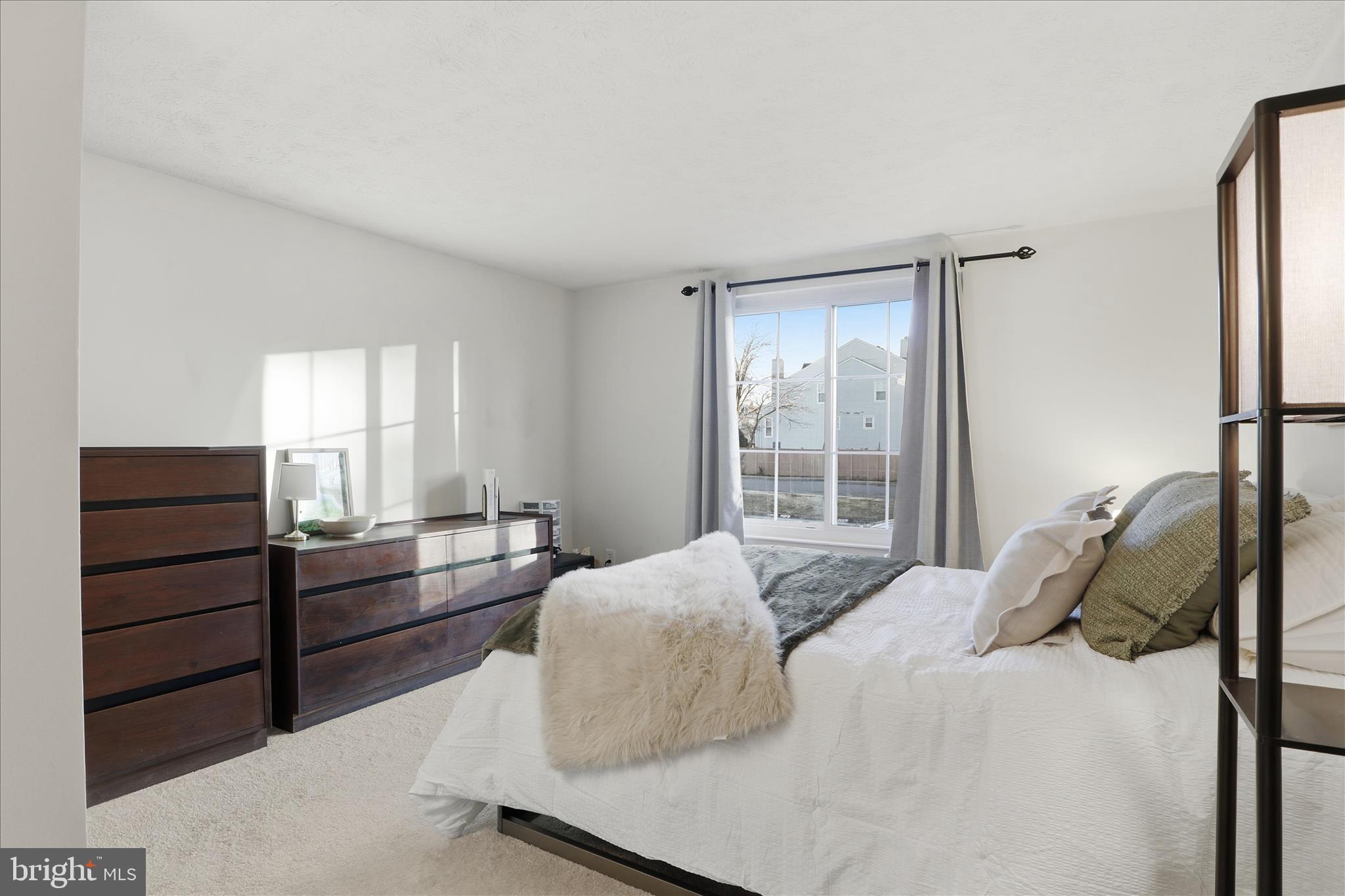 MOUNT VERNON LAKES CONDO - Residential