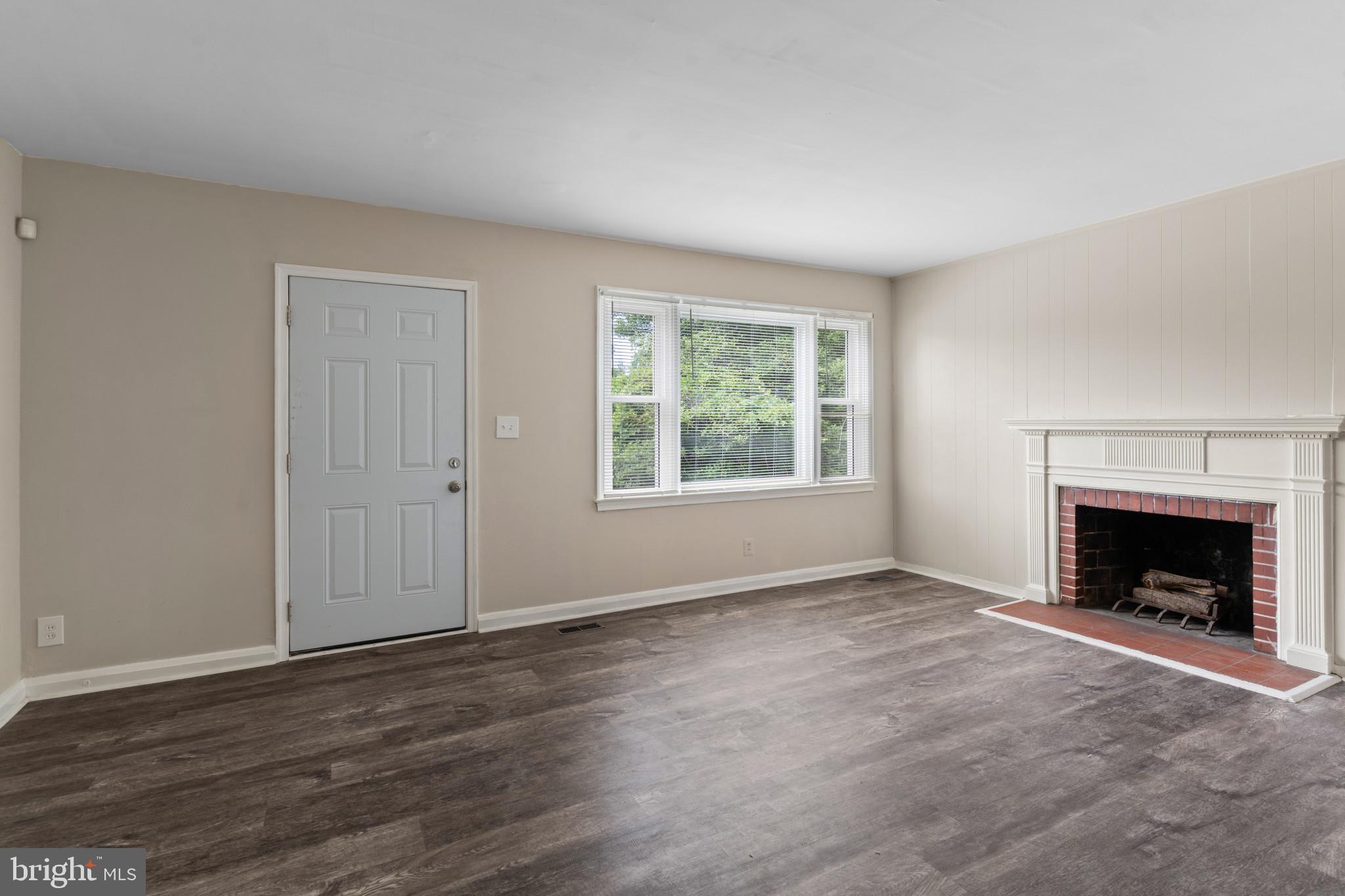 6023 CHINQUAPIN PARKWAY