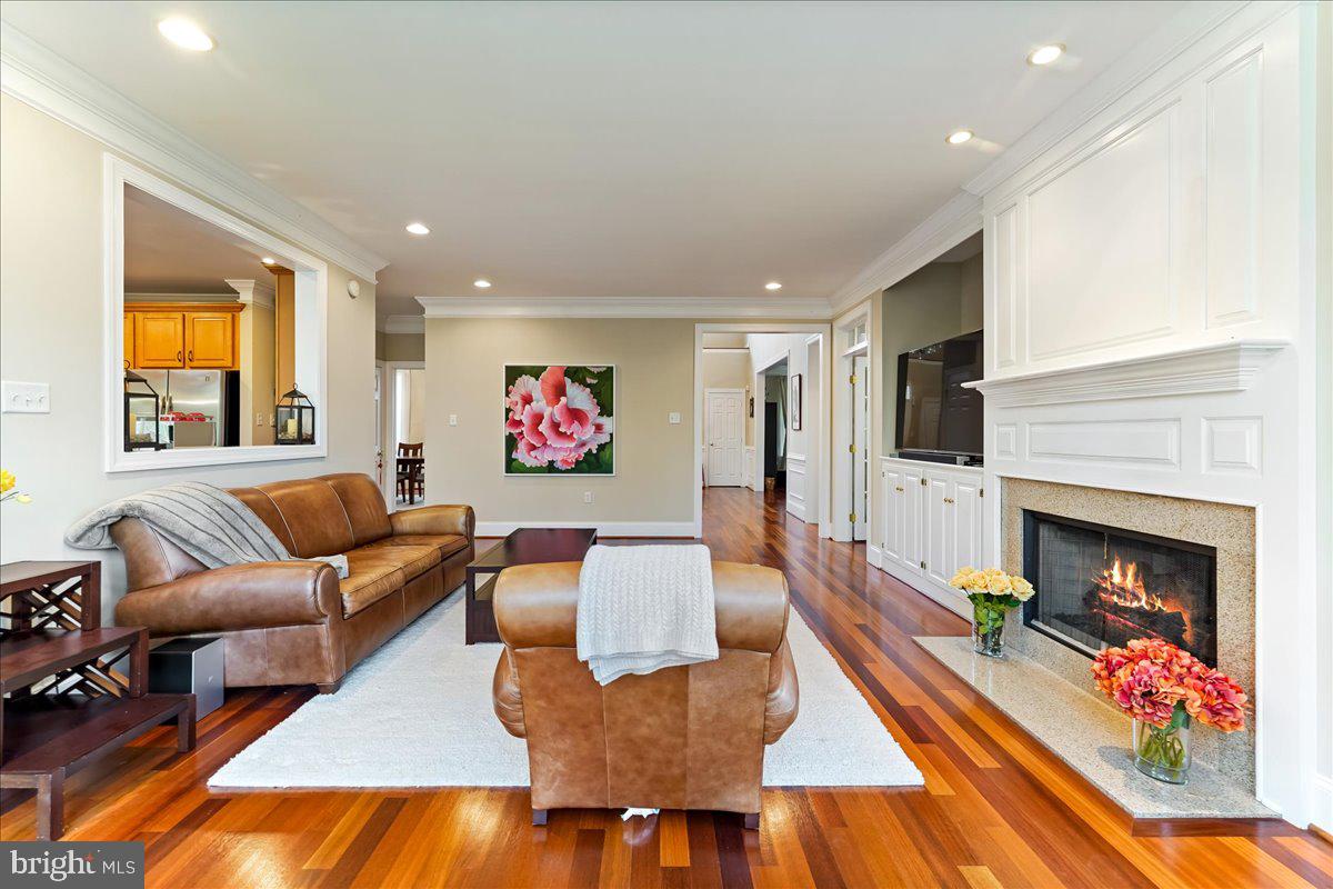 OVERLOOK - Residential