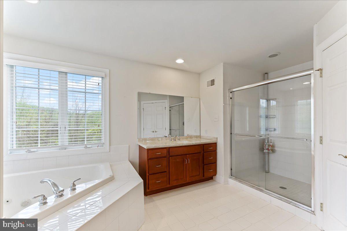 OVERLOOK - Residential