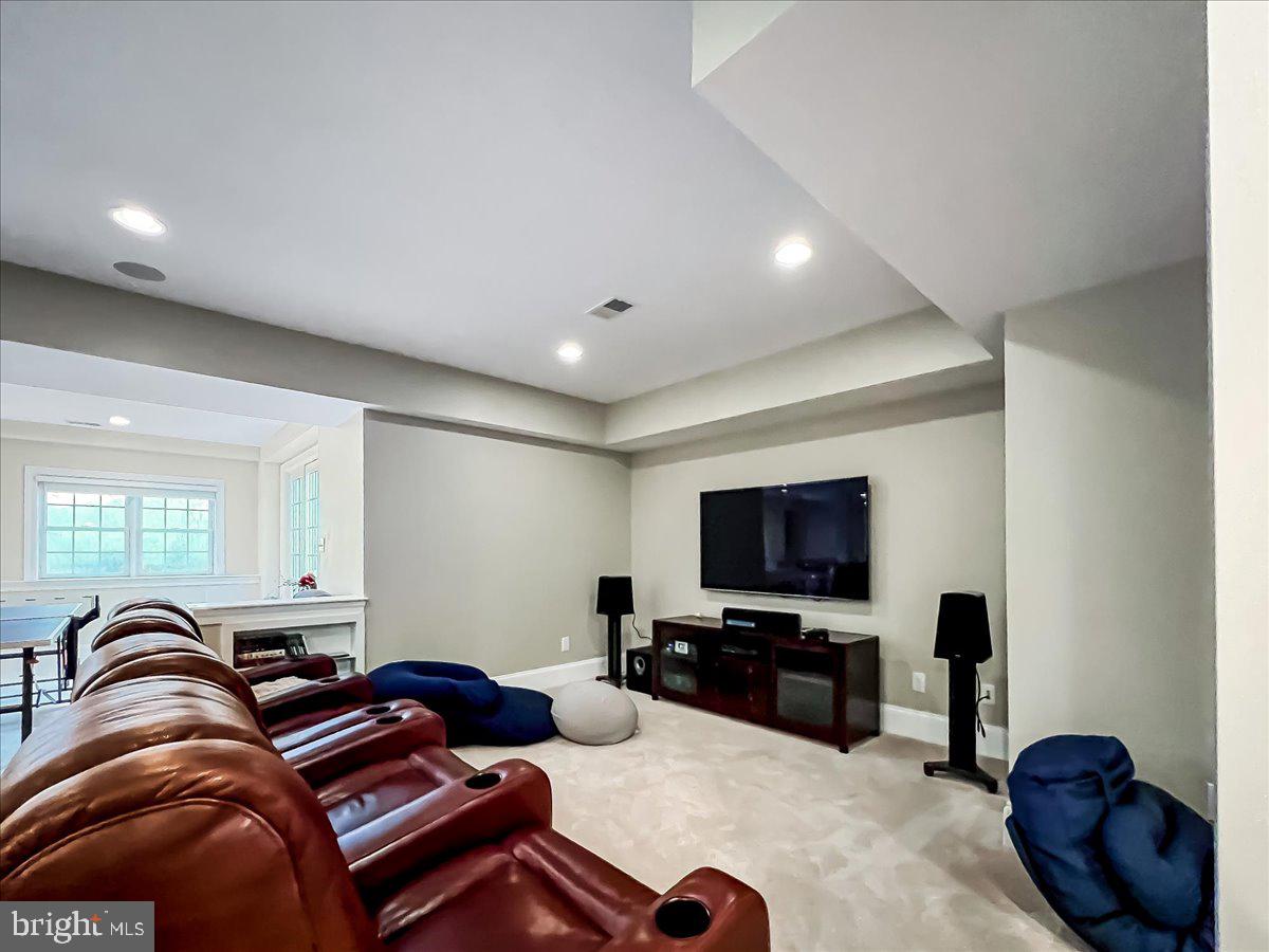 OVERLOOK - Residential