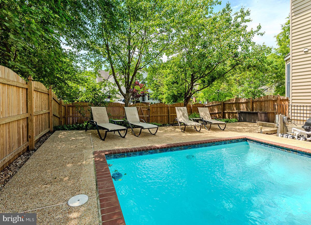ST MARGARETS LANDING - Residential