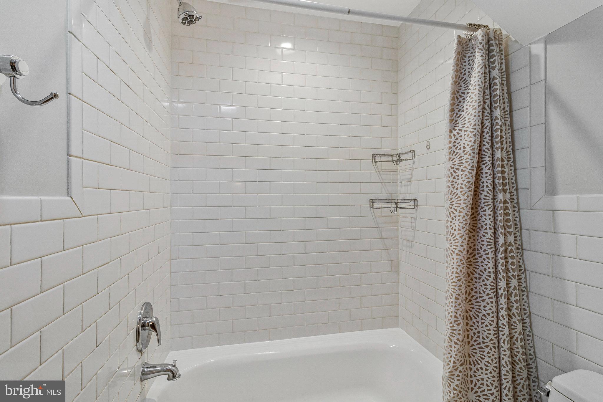 WOODLAND ACRES - Residential