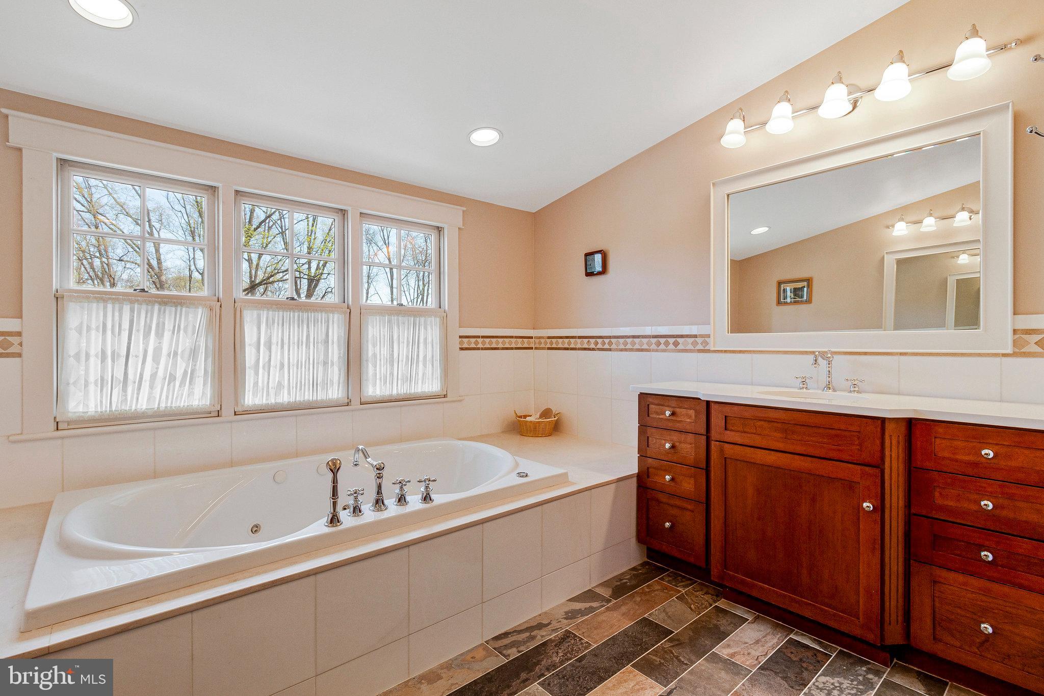 WOODLAND ACRES - Residential