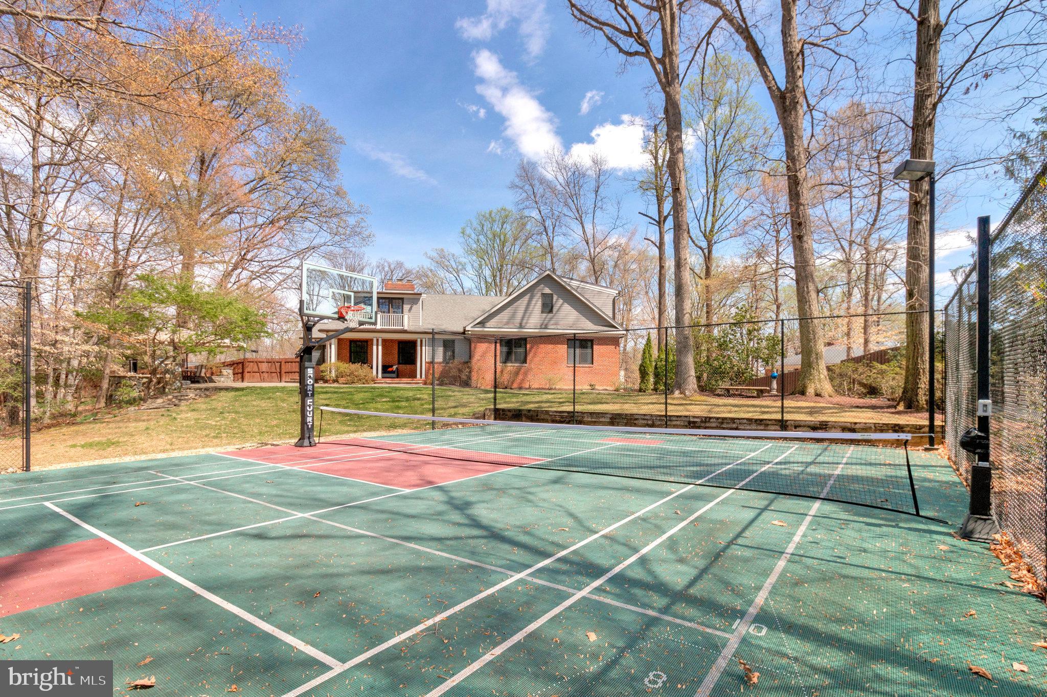 WOODLAND ACRES - Residential