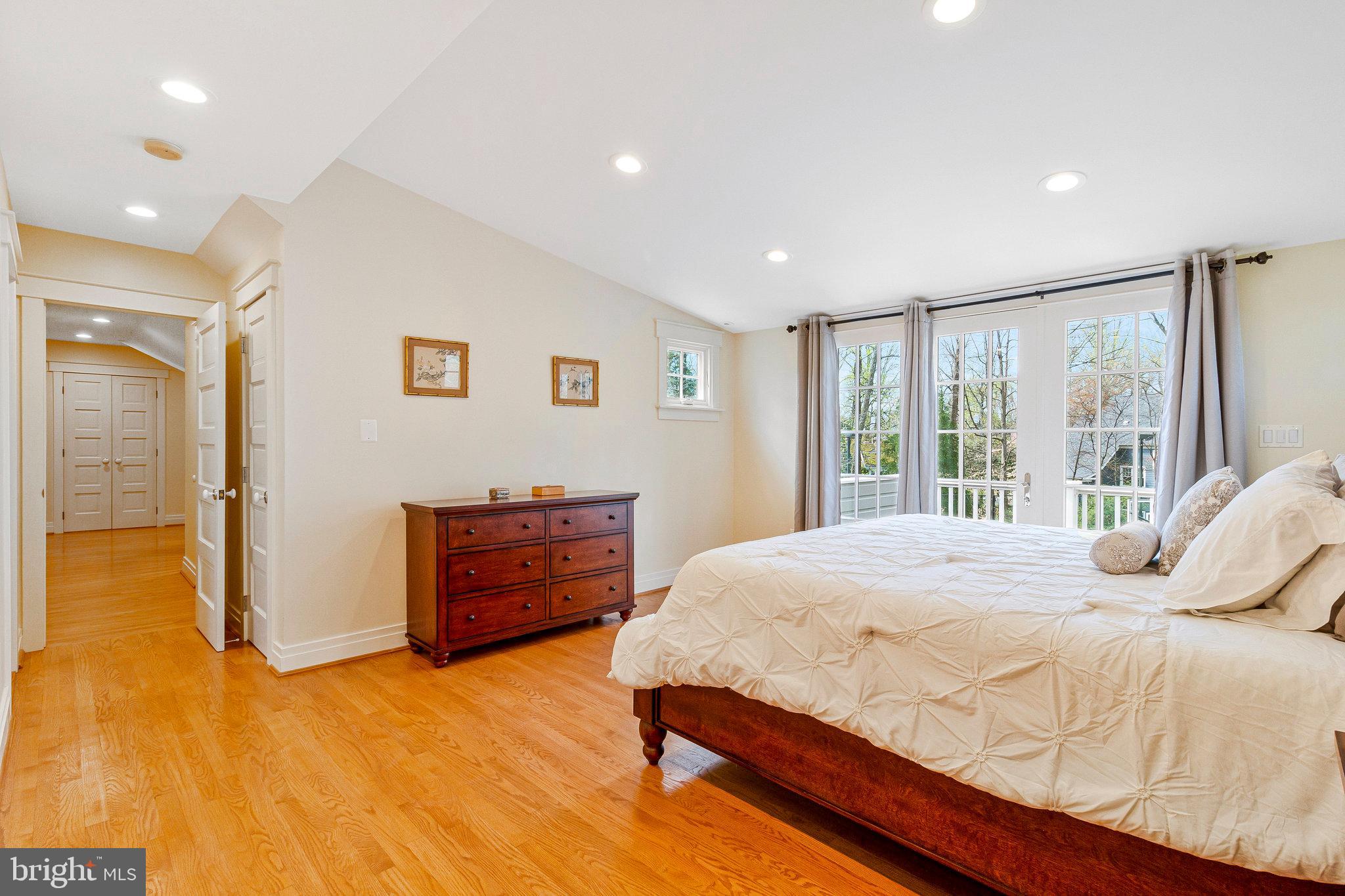 WOODLAND ACRES - Residential