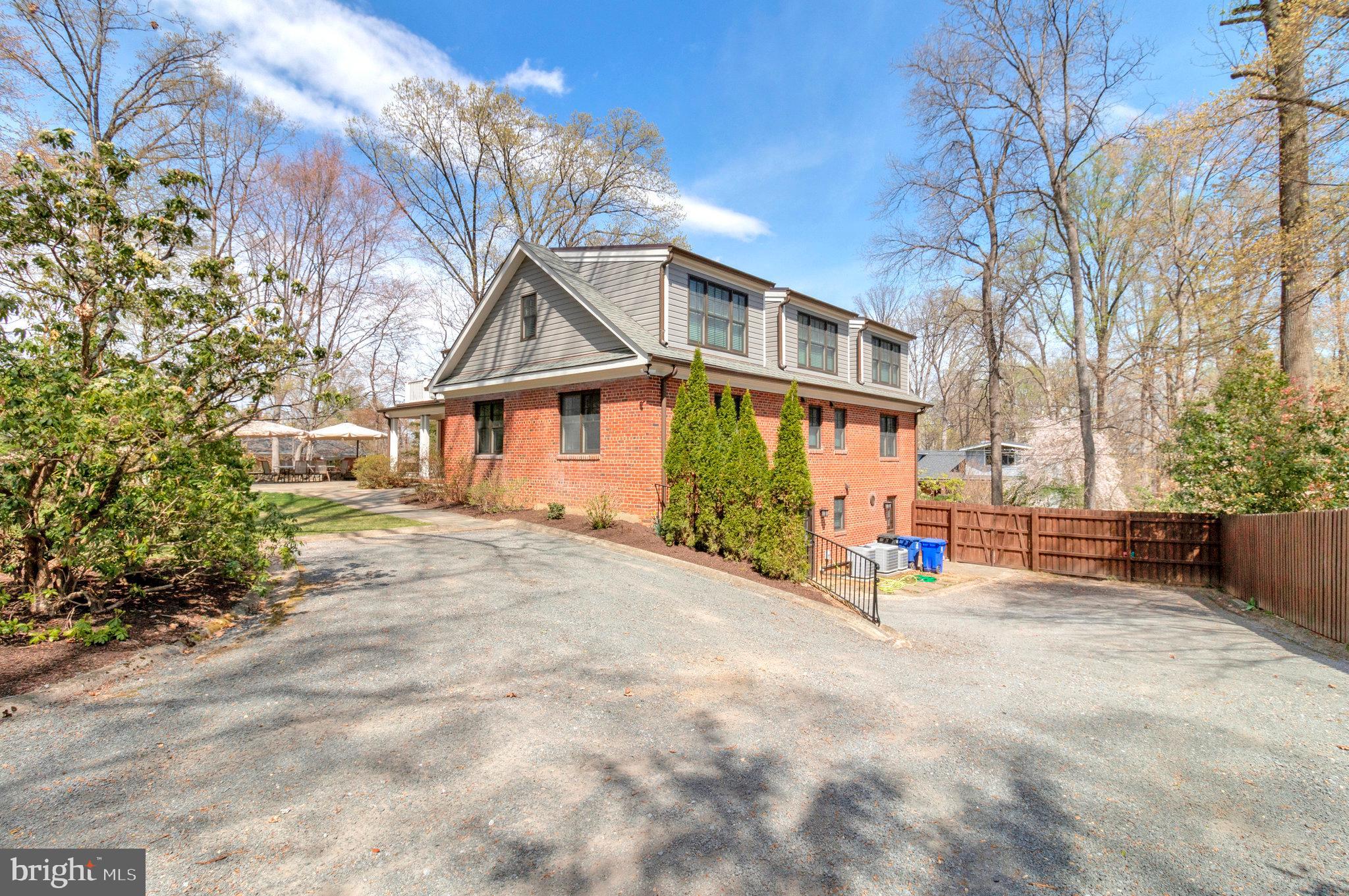 WOODLAND ACRES - Residential