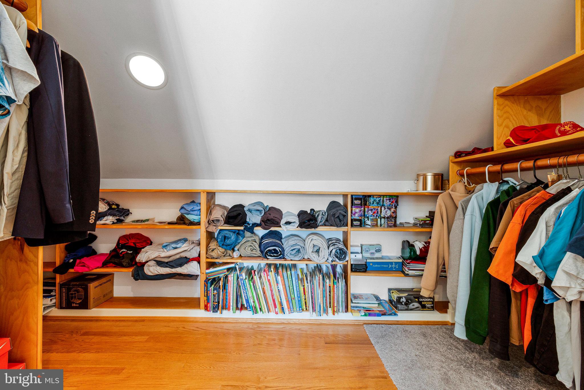 WOODLAND ACRES - Residential