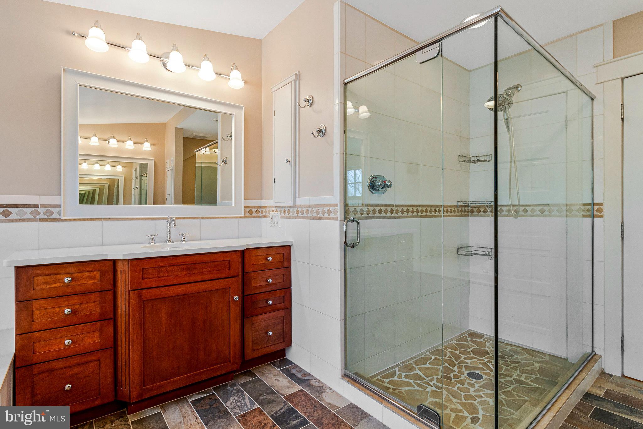 WOODLAND ACRES - Residential