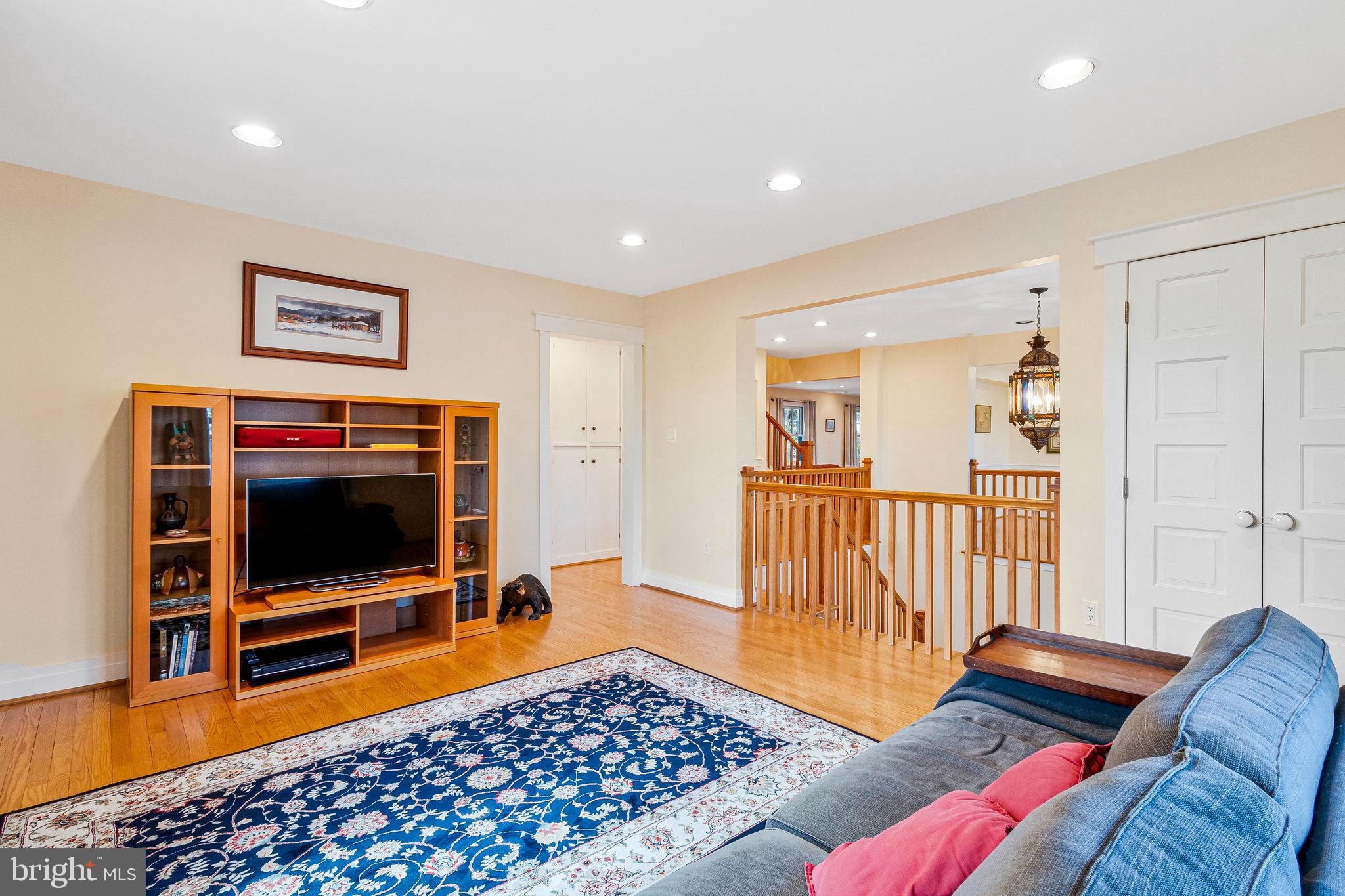 WOODLAND ACRES - Residential