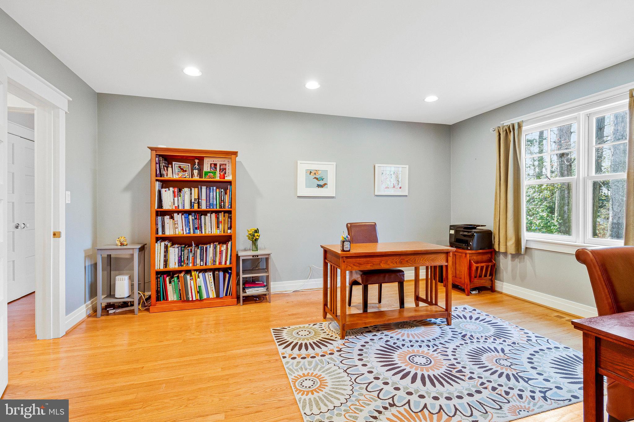 WOODLAND ACRES - Residential