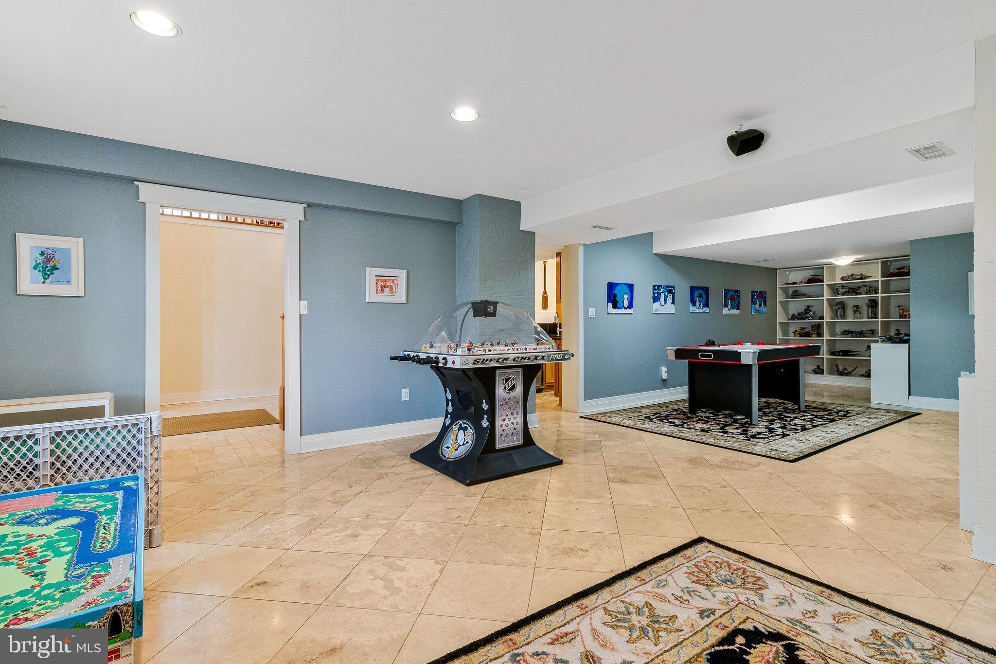 WOODLAND ACRES - Residential