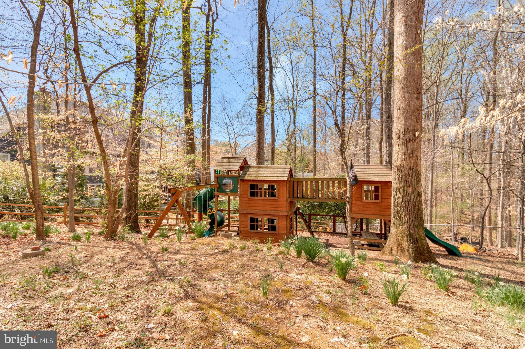 WOODLAND ACRES - Residential