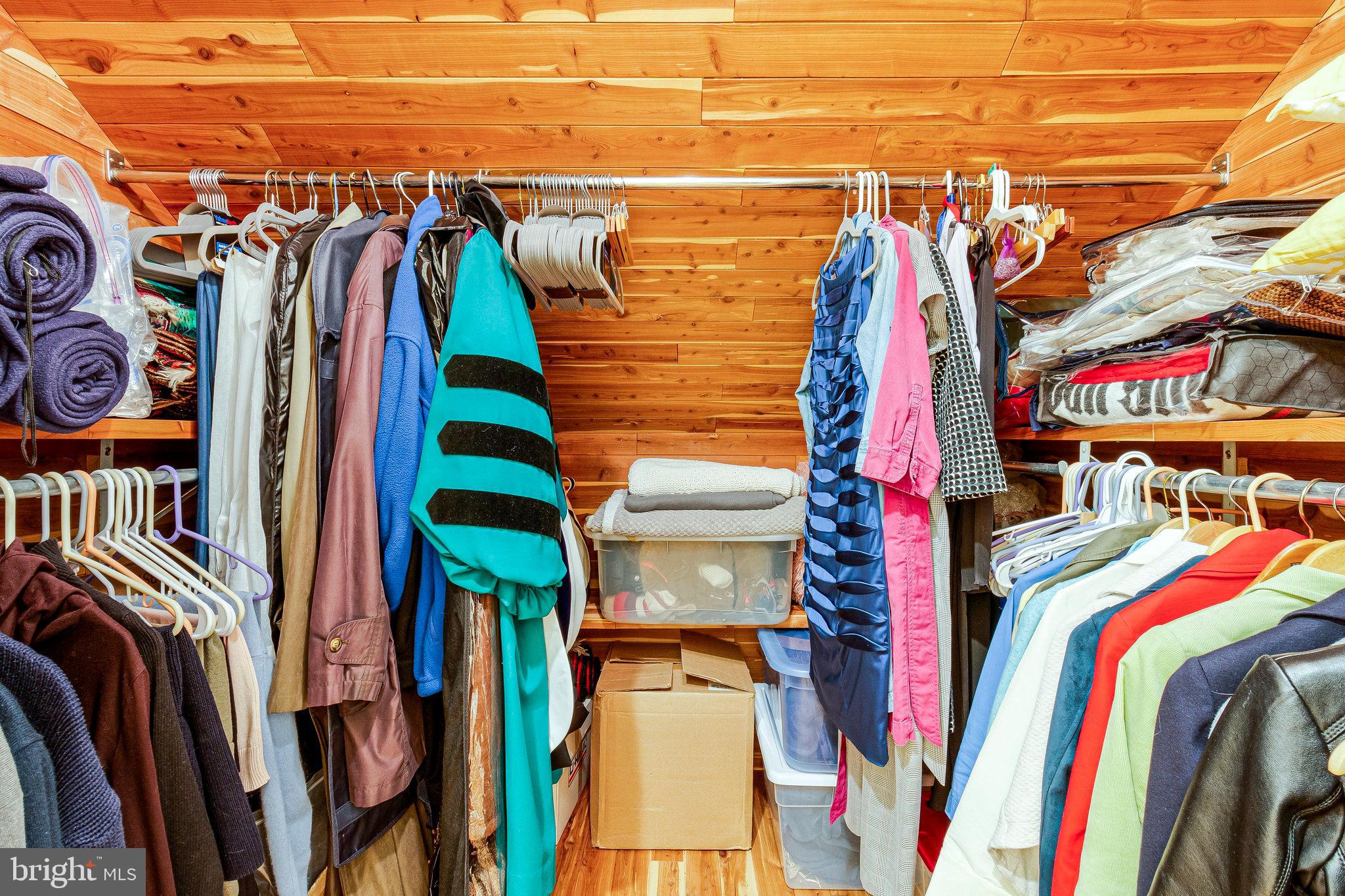 WOODLAND ACRES - Residential