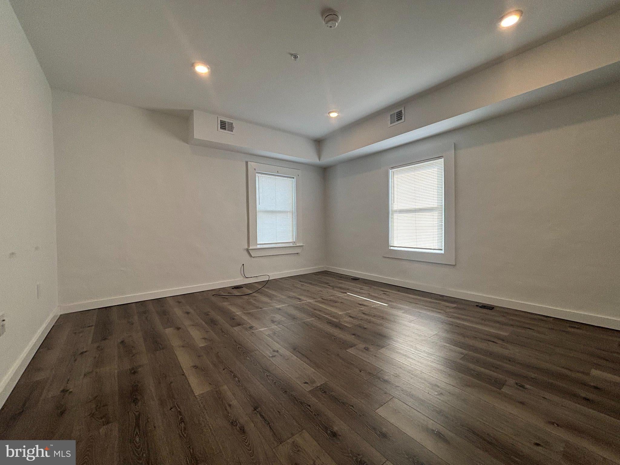 240 E GIRARD AVENUE 8