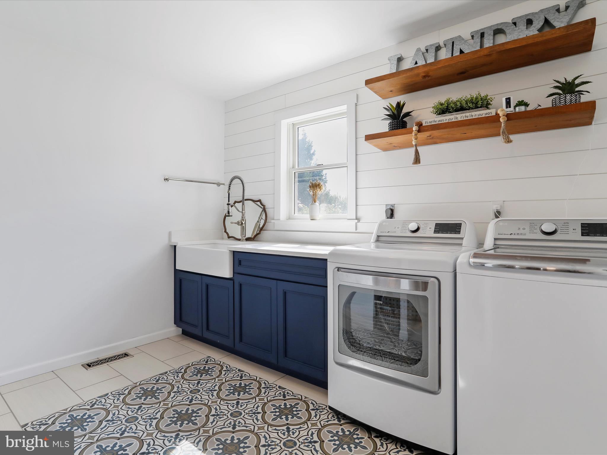 AIRPORT ADDITION - Residential