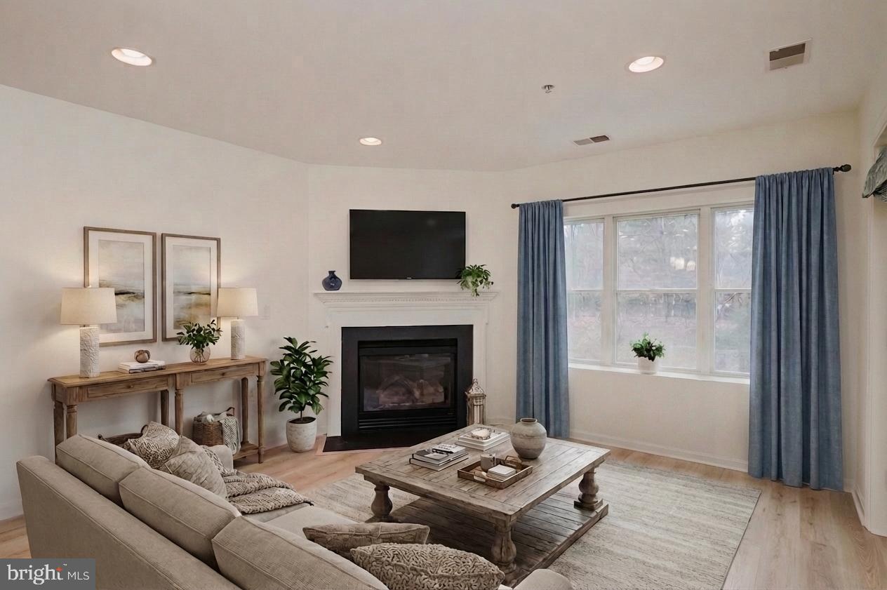 ROUNDWOOD RIDGE - Residential