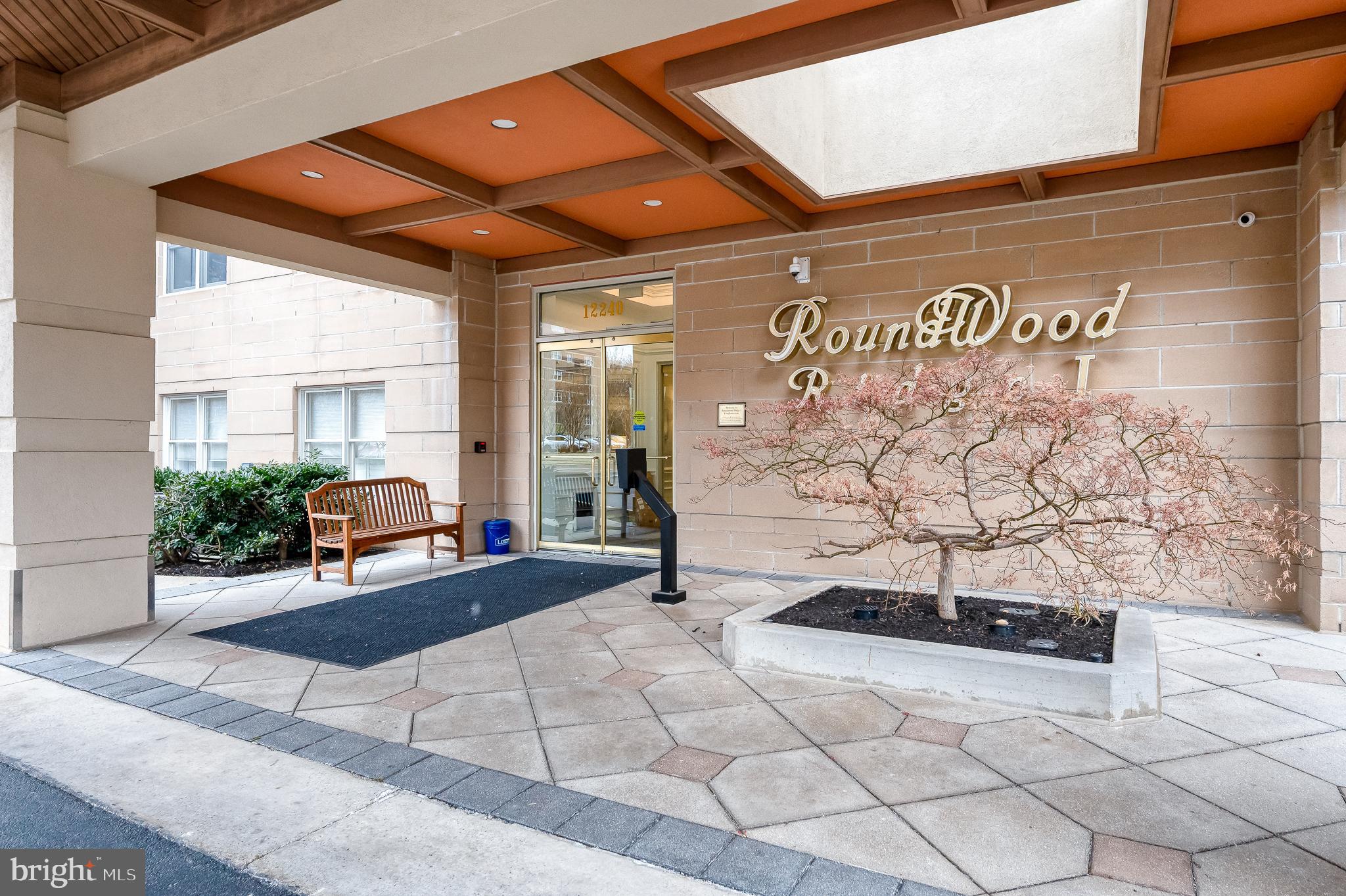 ROUNDWOOD RIDGE - Residential