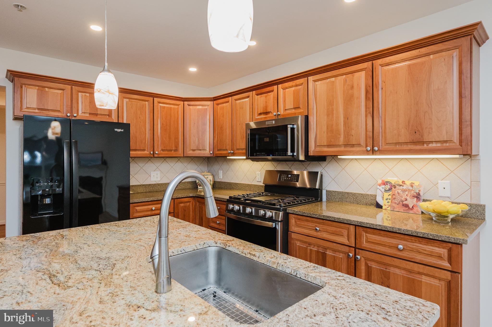 ROUNDWOOD RIDGE - Residential