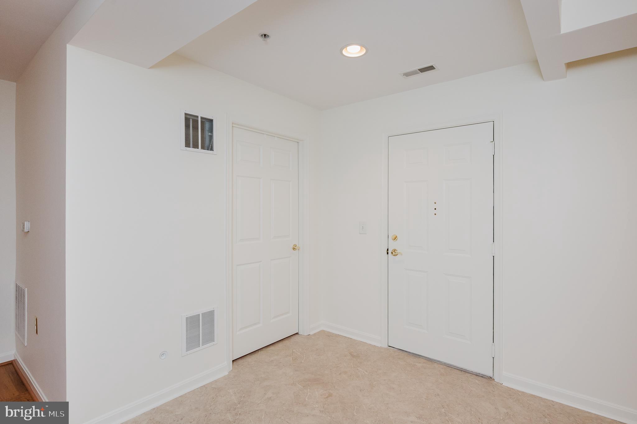 ROUNDWOOD RIDGE - Residential