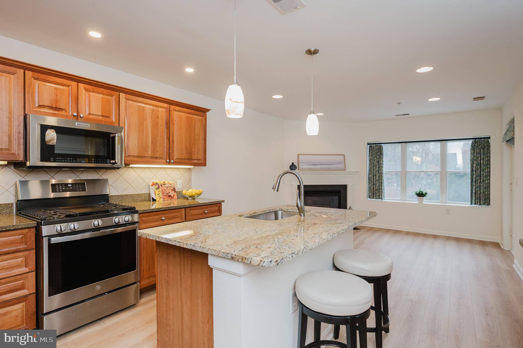 ROUNDWOOD RIDGE - Residential