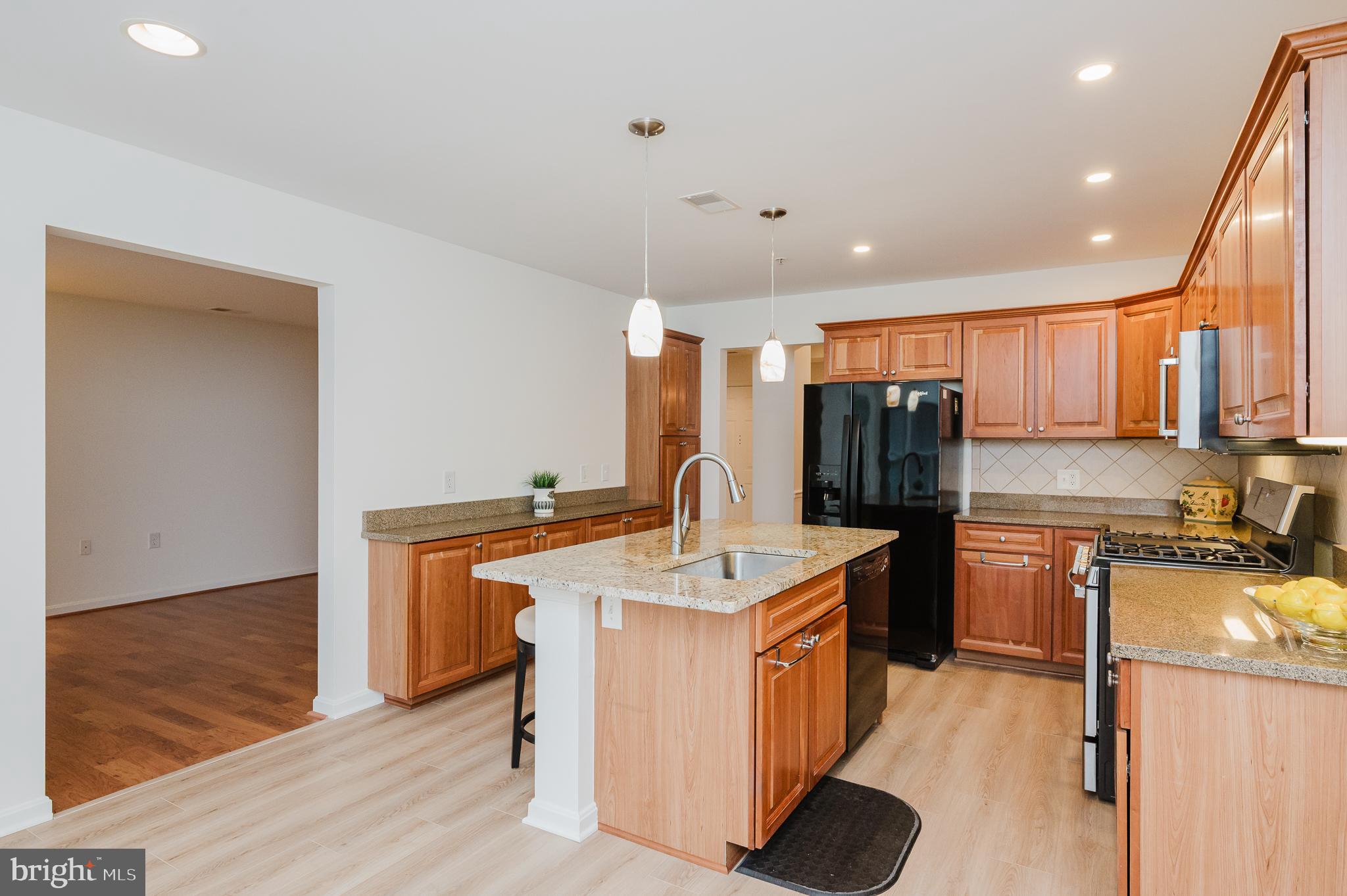 ROUNDWOOD RIDGE - Residential