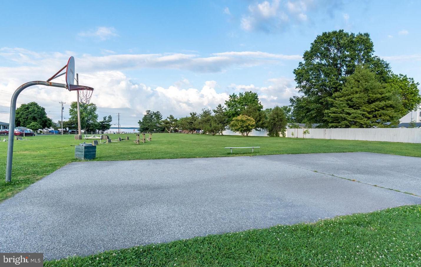 CLOVERFIELDS - Residential