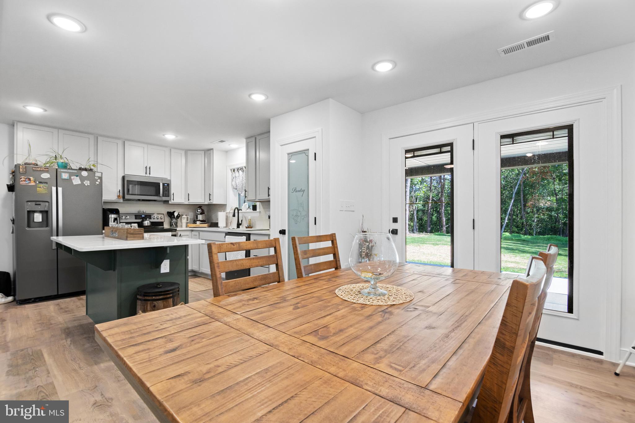 HUNTERS TRACE - Residential