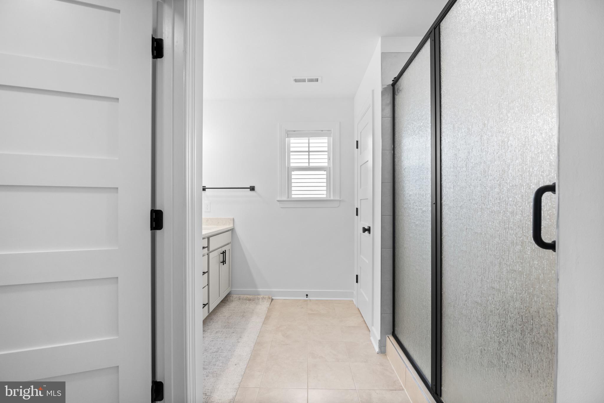 HUNTERS TRACE - Residential