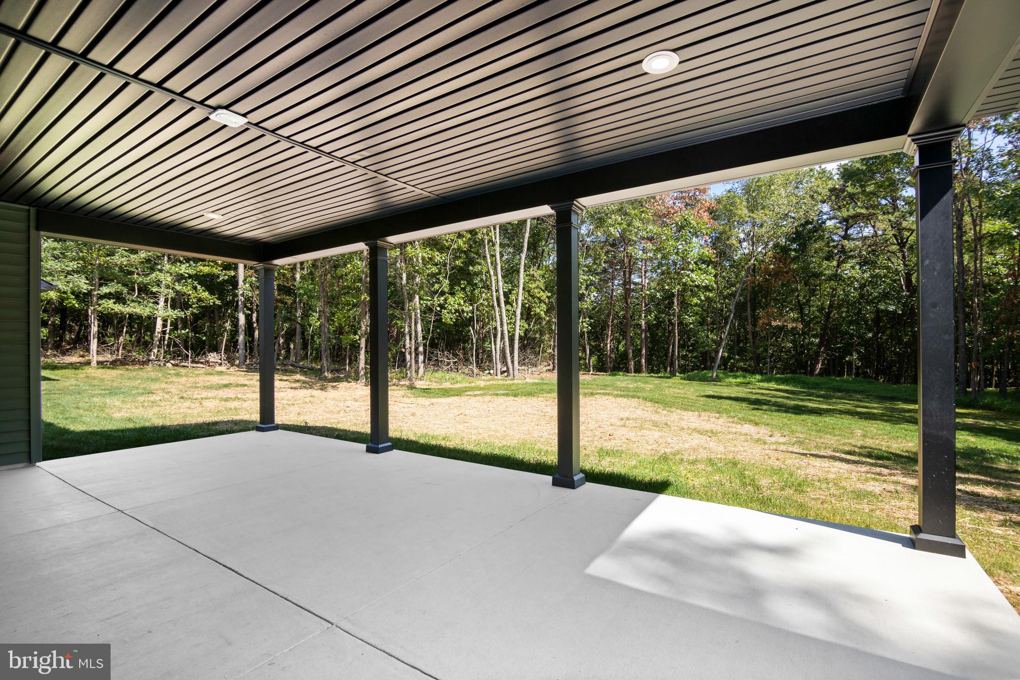 HUNTERS TRACE - Residential