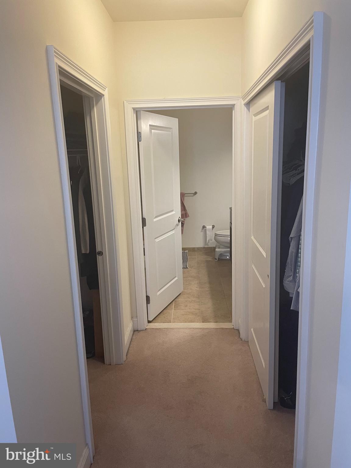 NAVAL SQUARE - Residential Lease