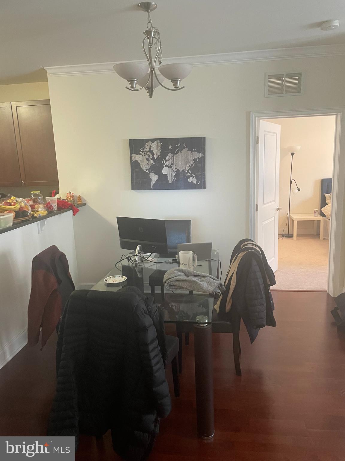 NAVAL SQUARE - Residential Lease