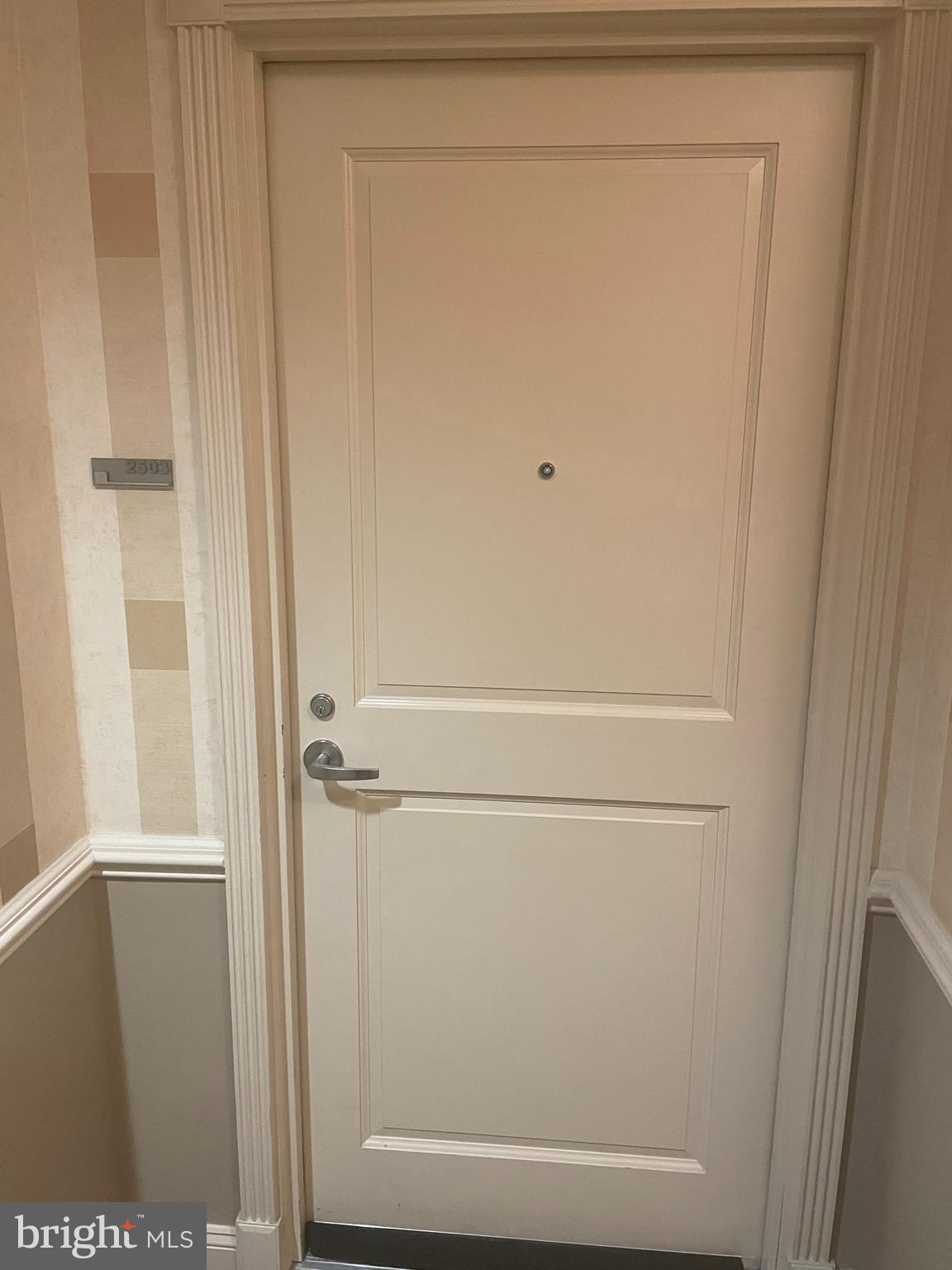 NAVAL SQUARE - Residential Lease