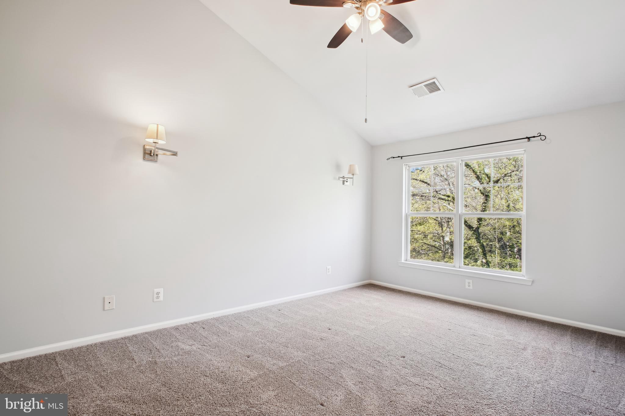 BROADLANDS - Residential