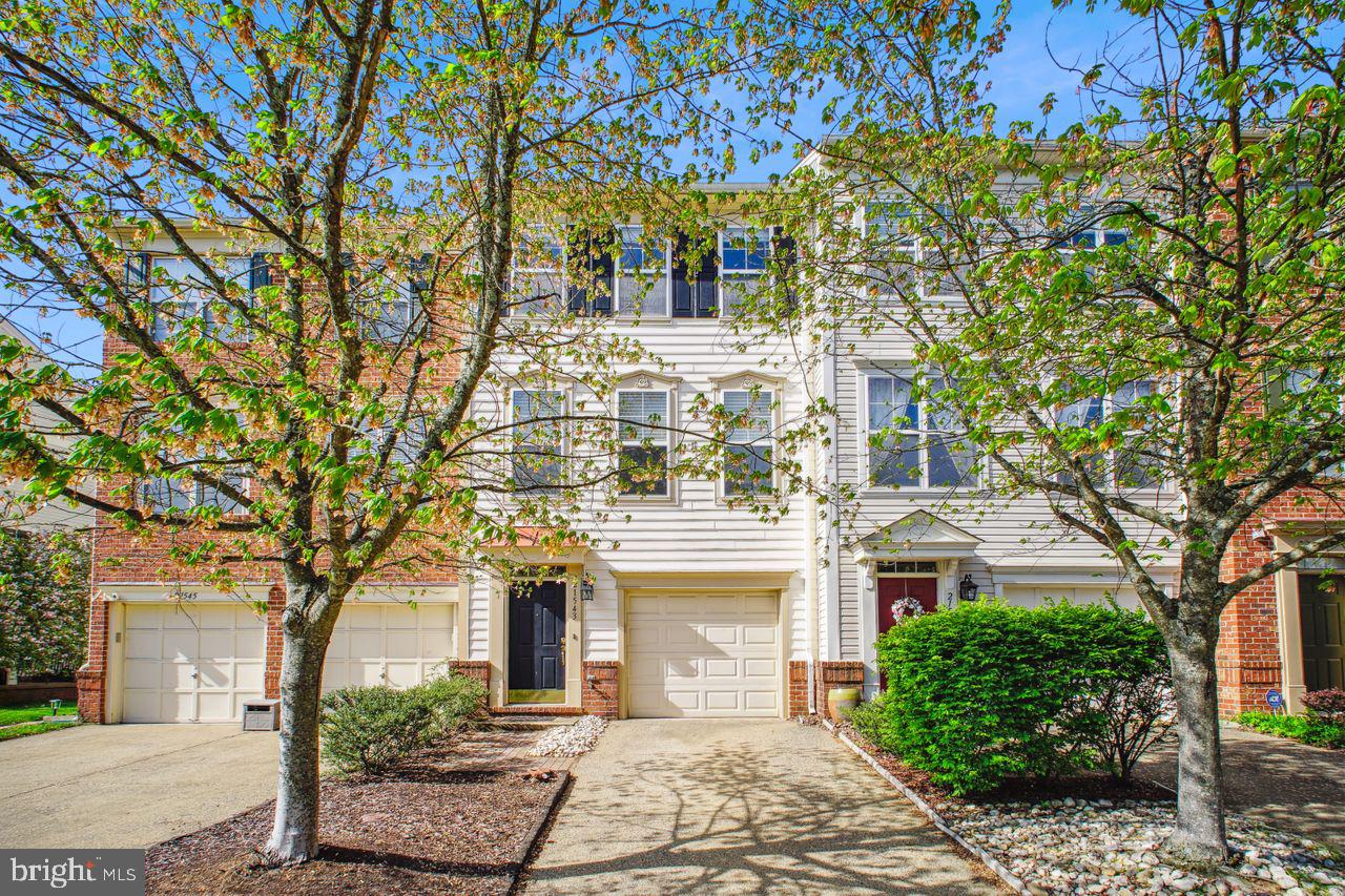 BROADLANDS - Residential