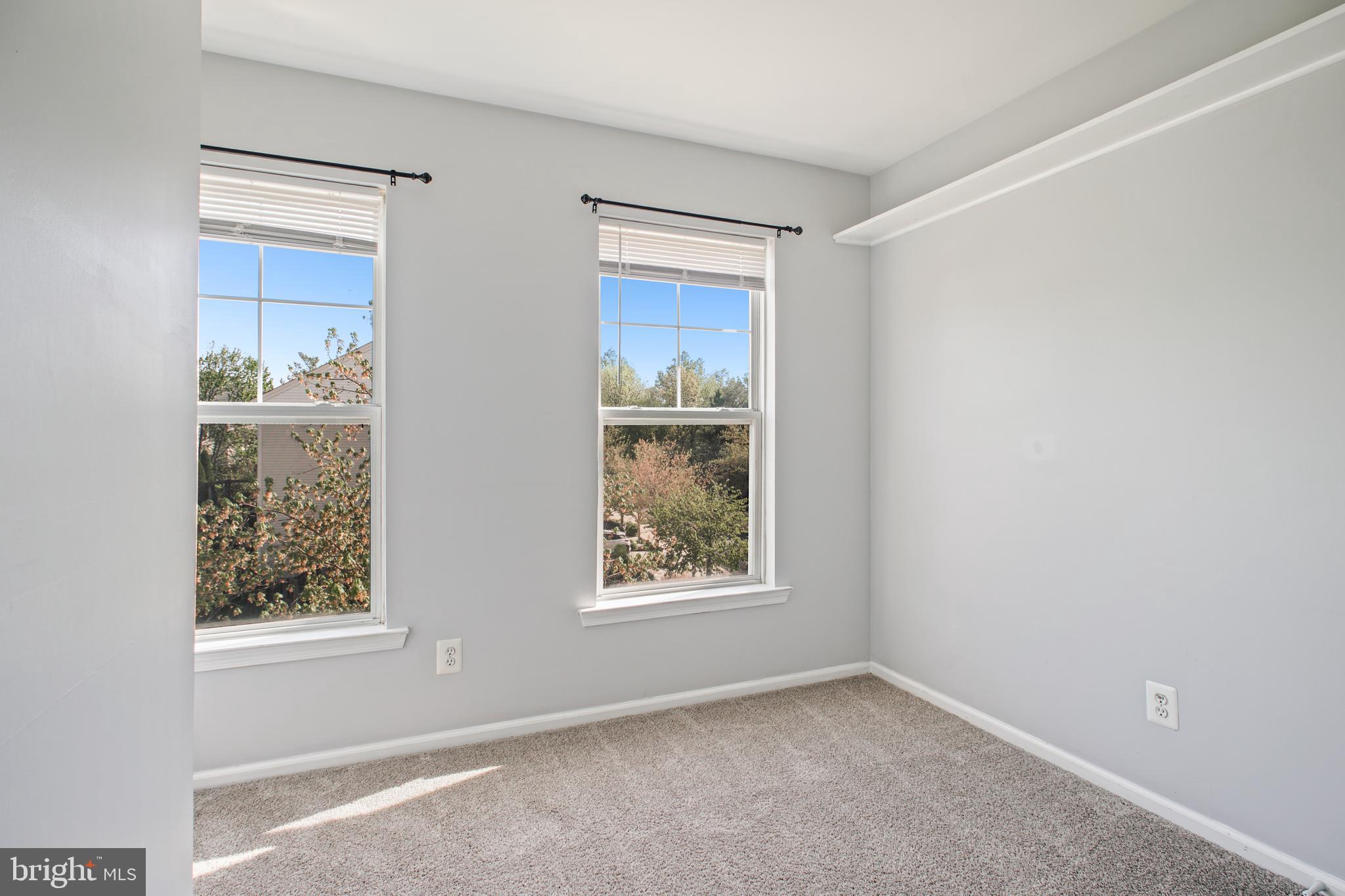 BROADLANDS - Residential