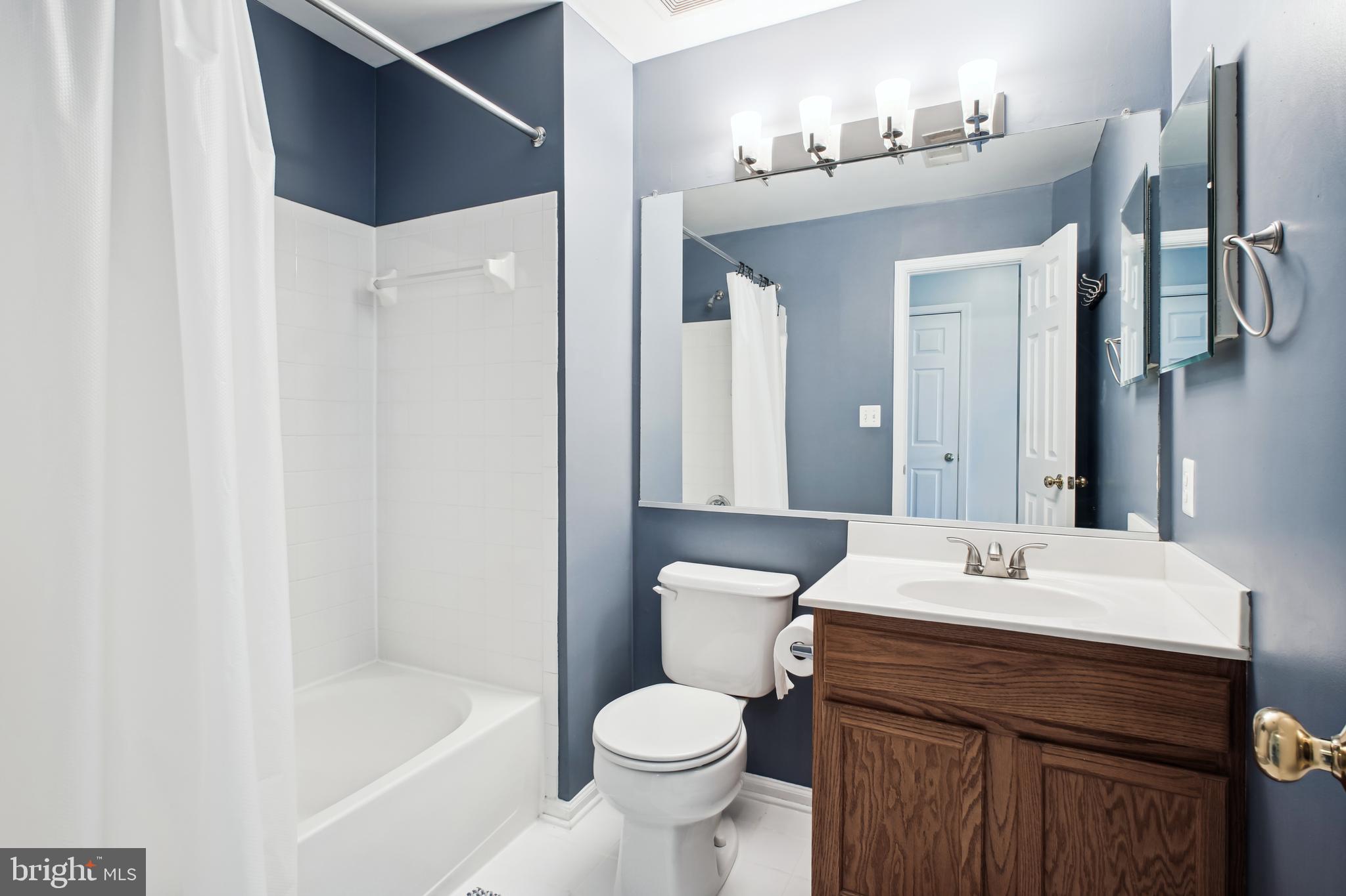 BROADLANDS - Residential