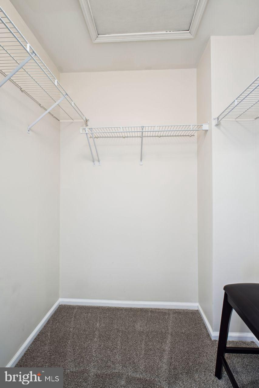 BROADLANDS - Residential