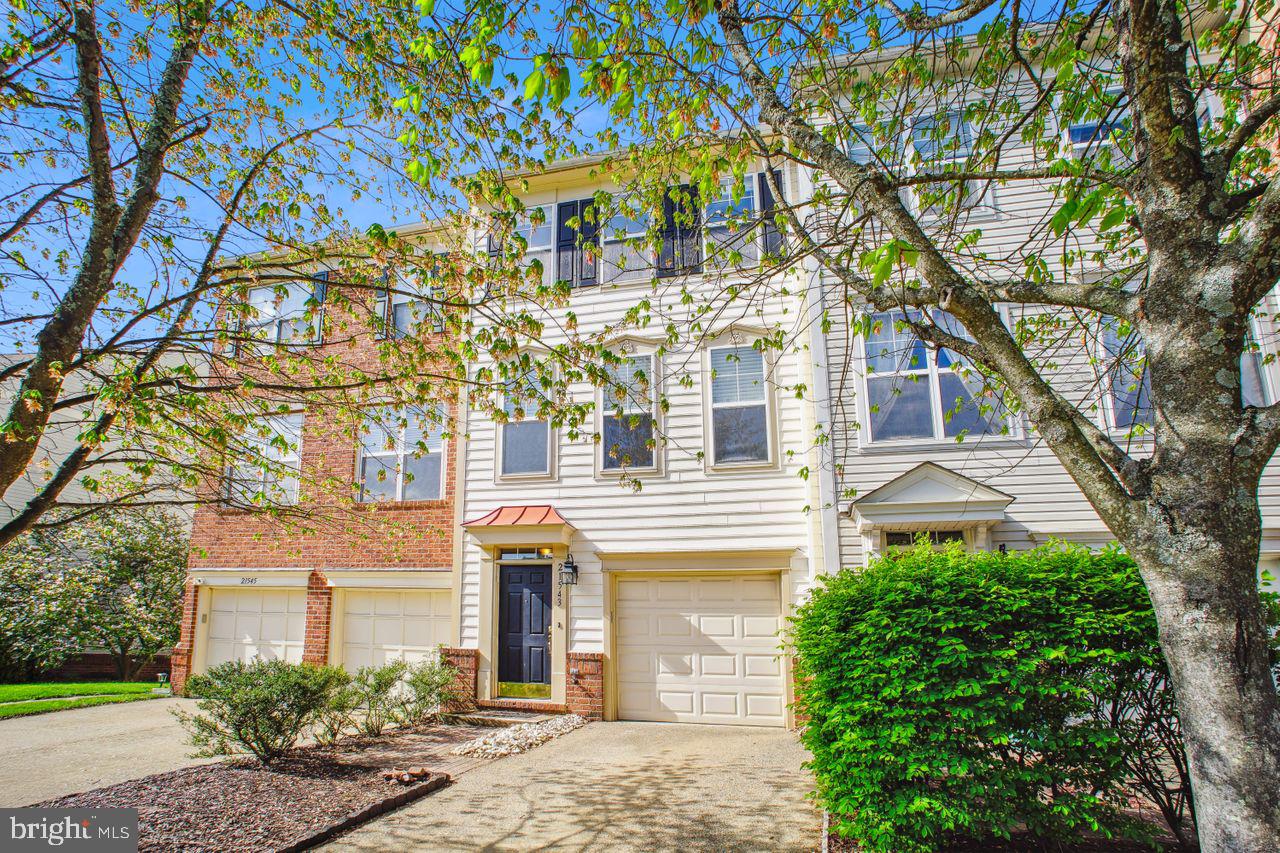 BROADLANDS - Residential