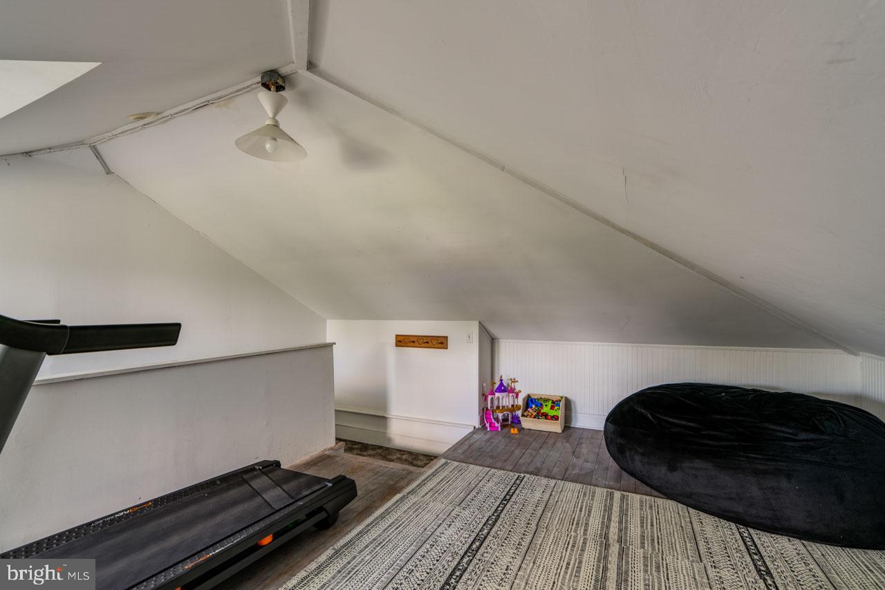 LEACOCK TWP - Residential