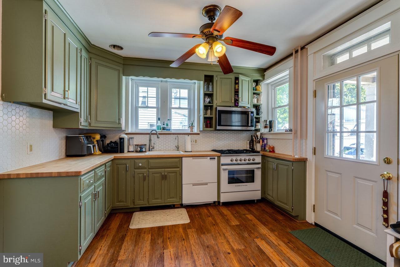 LEACOCK TWP - Residential