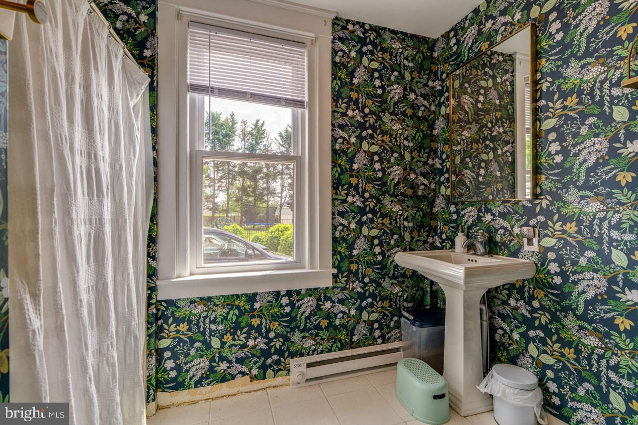 LEACOCK TWP - Residential