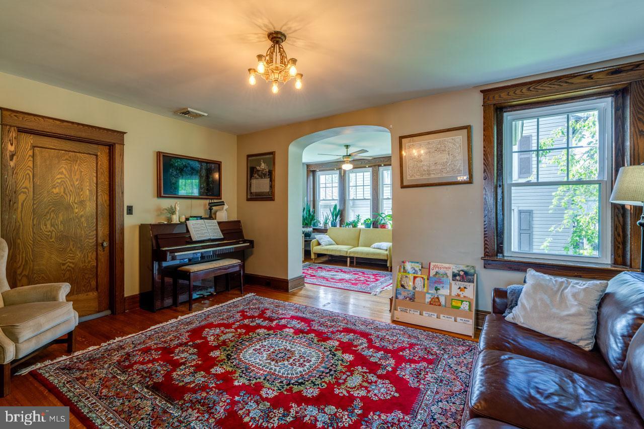 LEACOCK TWP - Residential