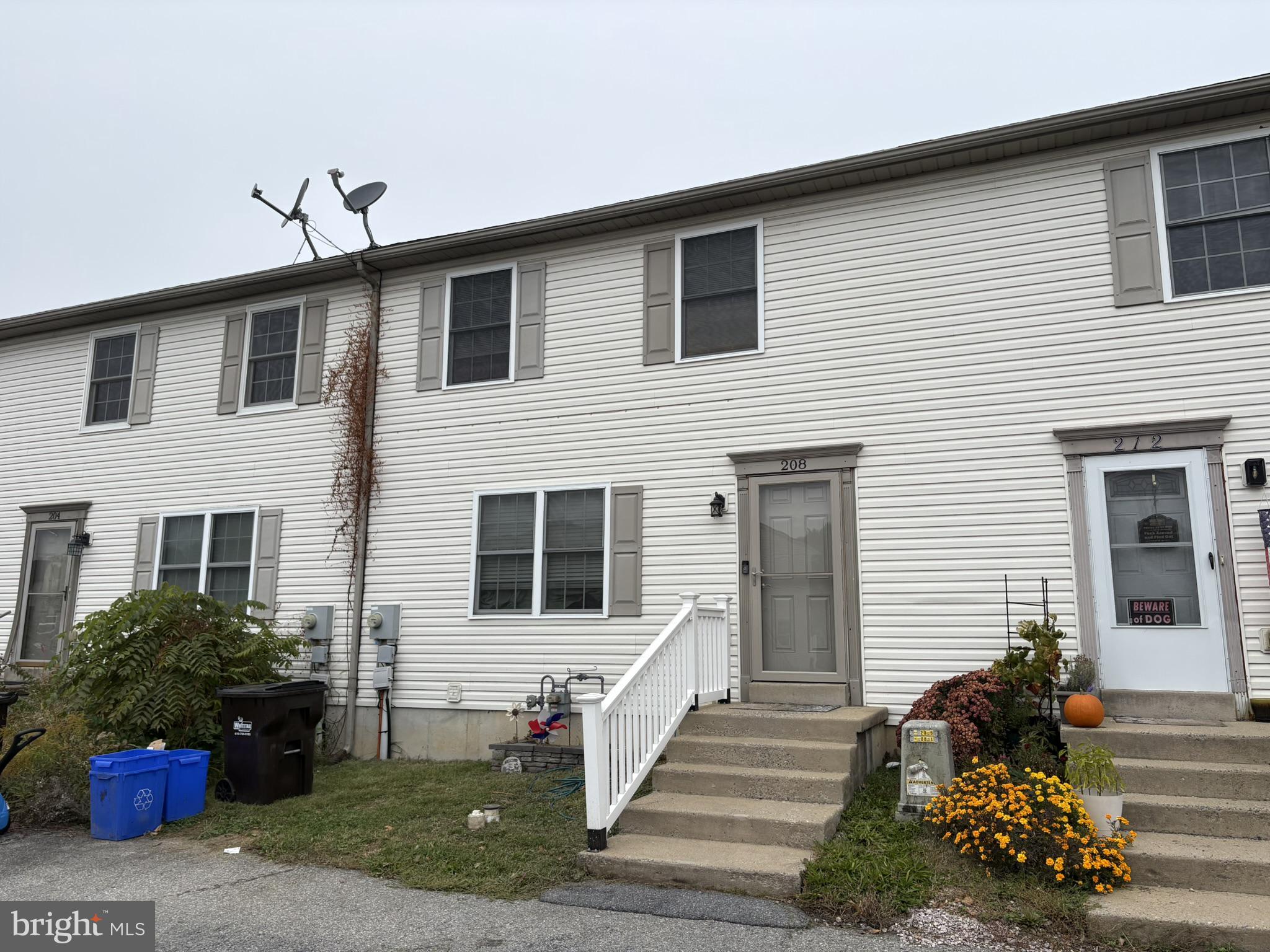 208 WHITE BIRCH LANE