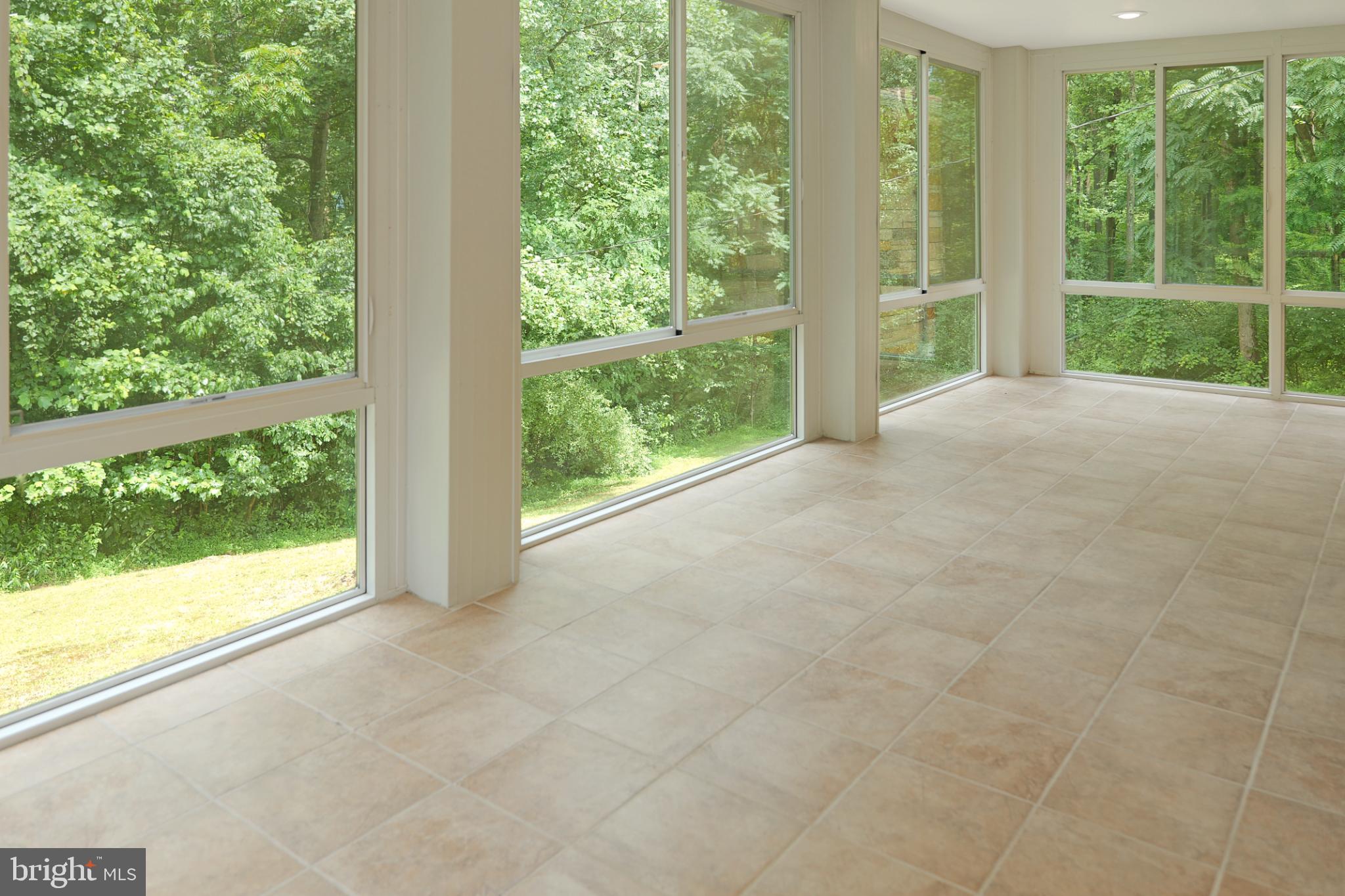 PRESTON - Residential