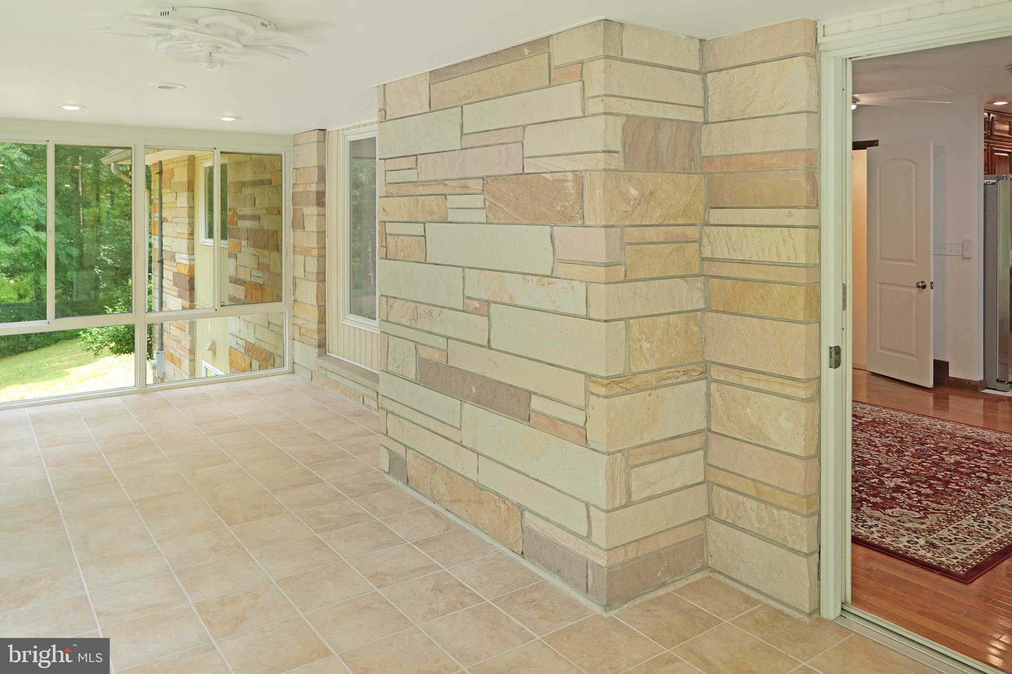 PRESTON - Residential