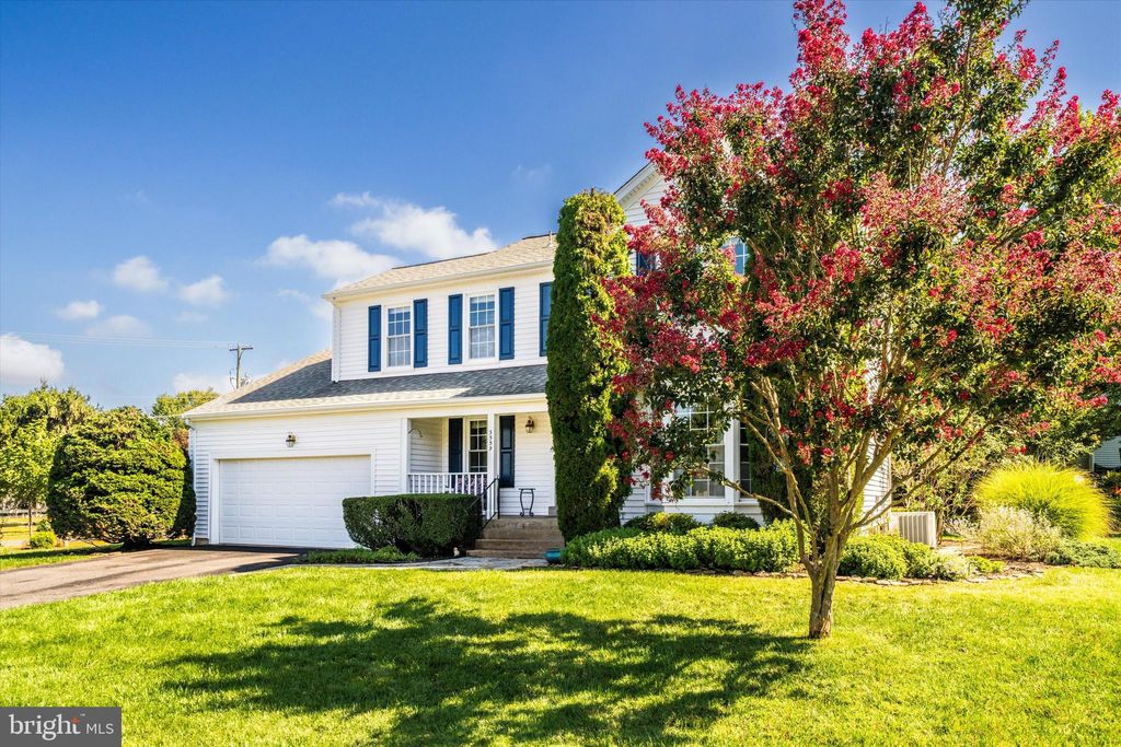 Photo of 3559 Plum Dale Drive, FAIRFAX, VA 22033 (MLS # VAFX2264584)
