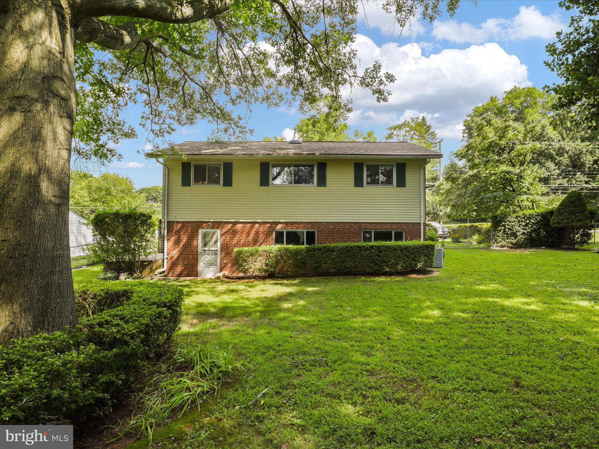 ROCART TERRACE - Residential