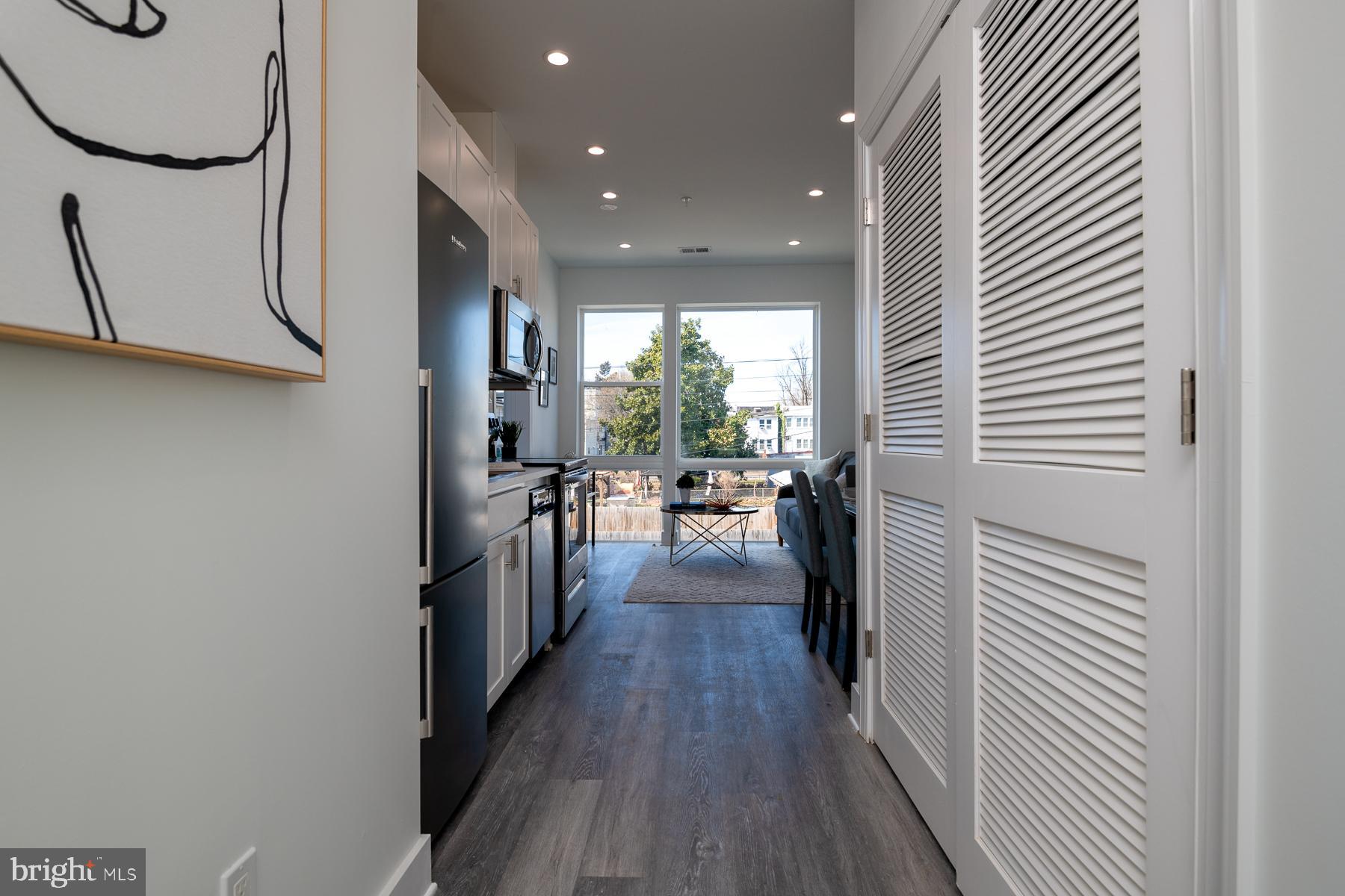 H STREET CORRIDOR - Residential Lease